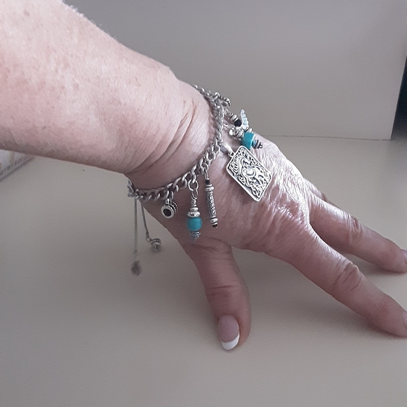 EQUESTRIAN STERLING & TURQUOISE CHARM BRACELET - Picture 6 of 6